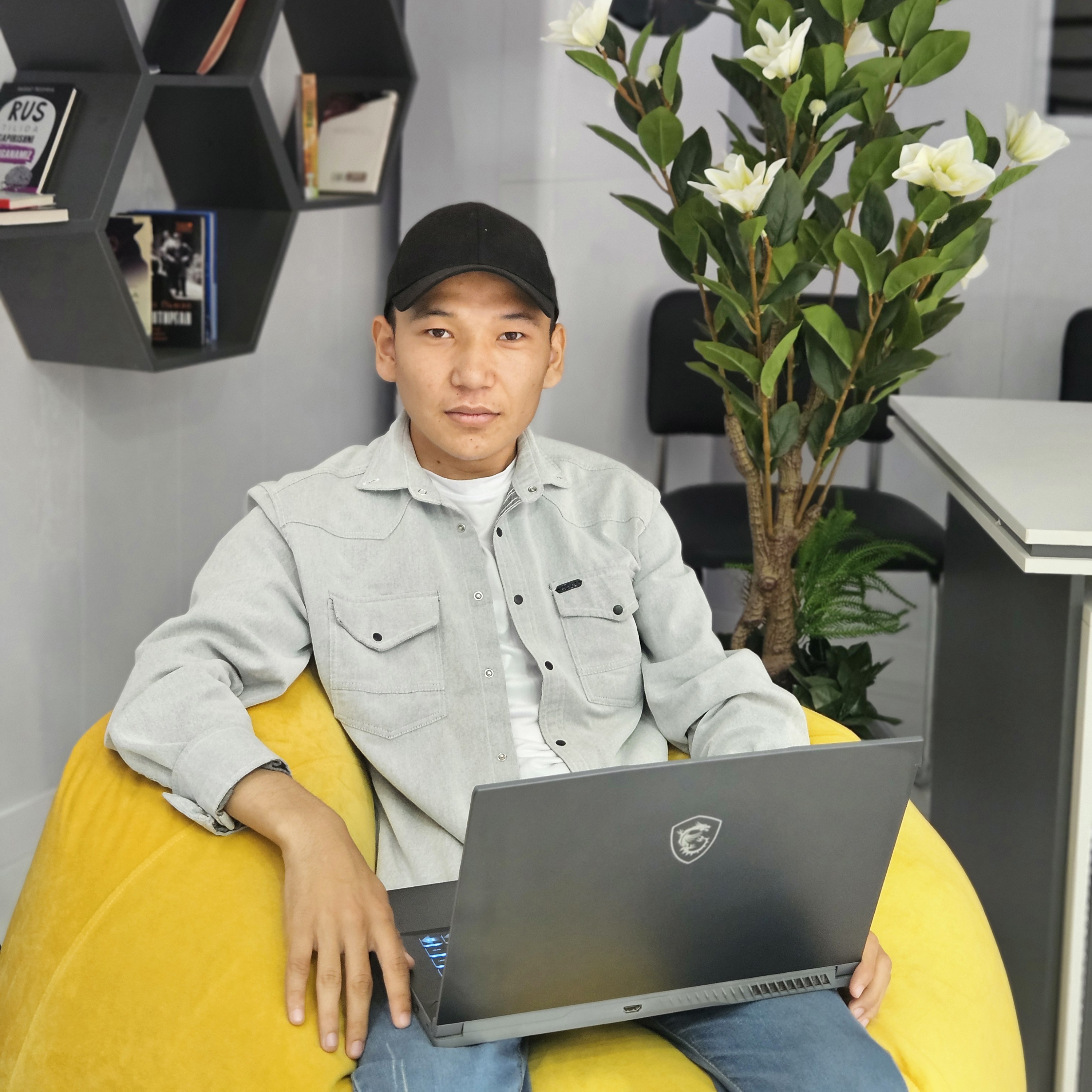 Dev Bro - Muhammadjon Meliqoziyev Frontend Developer